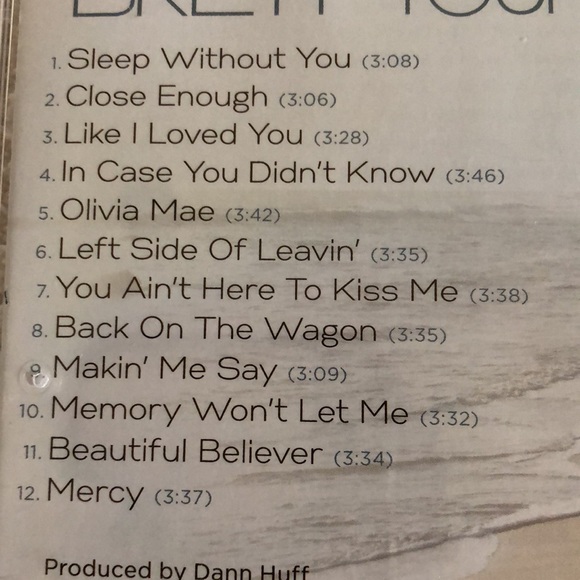 2. country CDs Tim McGraw and Brett Young - Picture 5 of 16